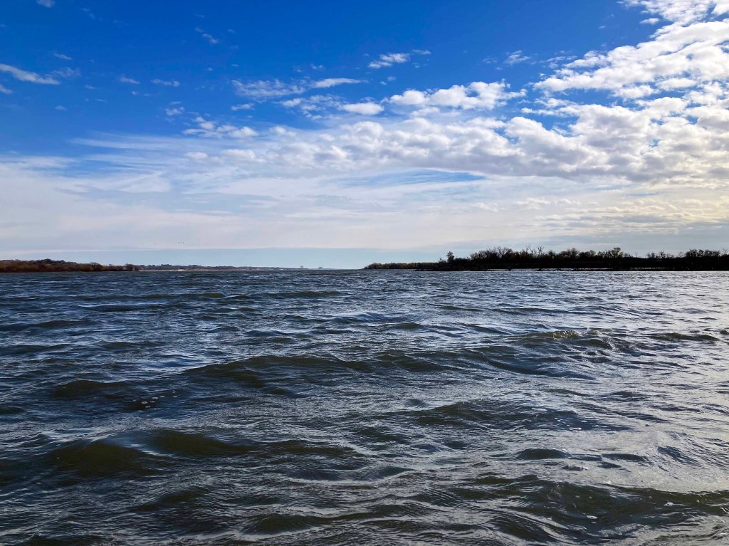 Scenery paddle kayak trip Denton Creek, Lake Grapevine, Trophy Club