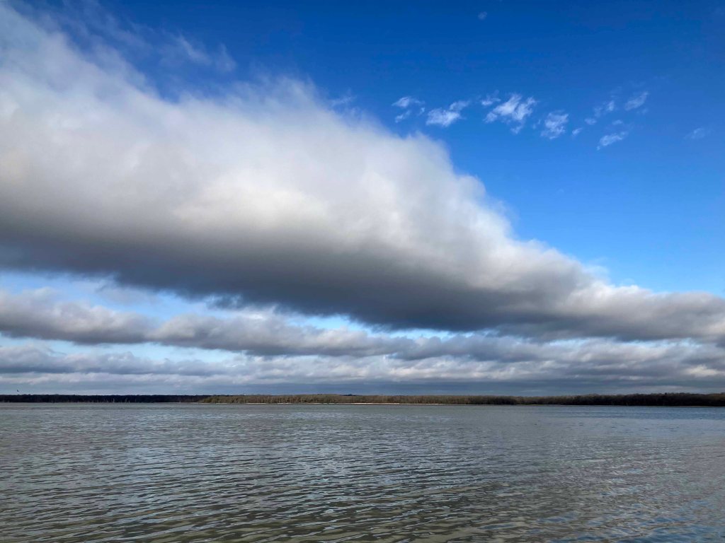 Scenery paddle kayak trip Pat Mayse Lake, Lamar Point