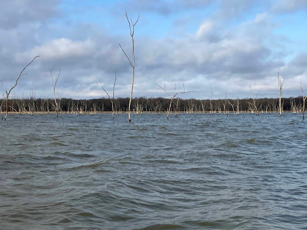 Scenery paddle kayak trip Pat Mayse Lake, Lamar Point
