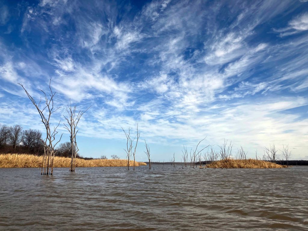 Scenery paddle kayak trip Pat Mayse Lake, Lamar Point