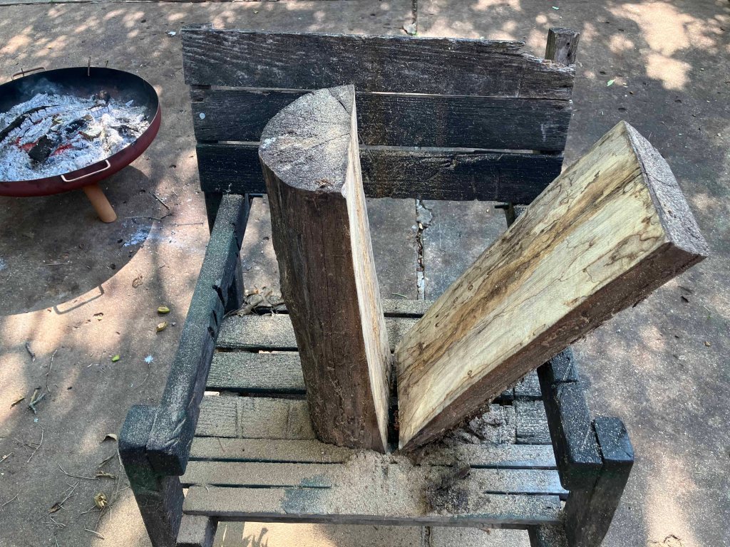 making old log wood tables, step by step process www.sawdustriver.com