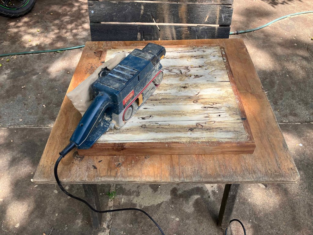 making old log wood tables, step by step process www.sawdustriver.com