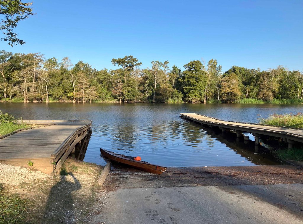 kayak paddle scenery picture Sabine Island WMA, Cross Bayou, Old RIver, Nibletts Bluff www.SawdustRiver.com