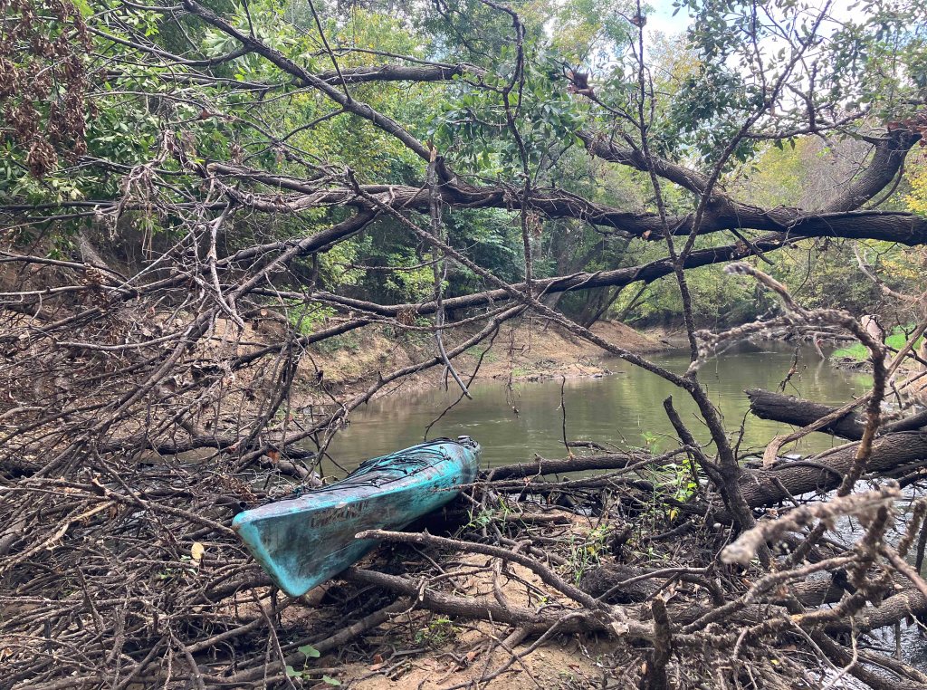 kayak scenery picture Denton Creek McInnish Park Carrollton www.SawdustRiver.com