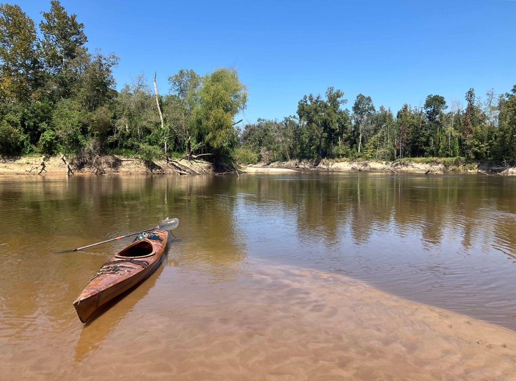 kayak paddle scenery picture Sabine Island WMA, Cross Bayou, Old RIver, Nibletts Bluff www.SawdustRiver.com