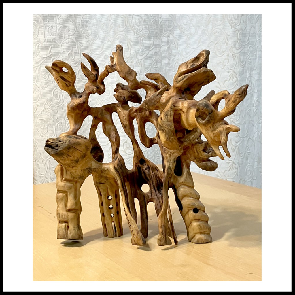 wood carving sculpture www.sawdustriver.com