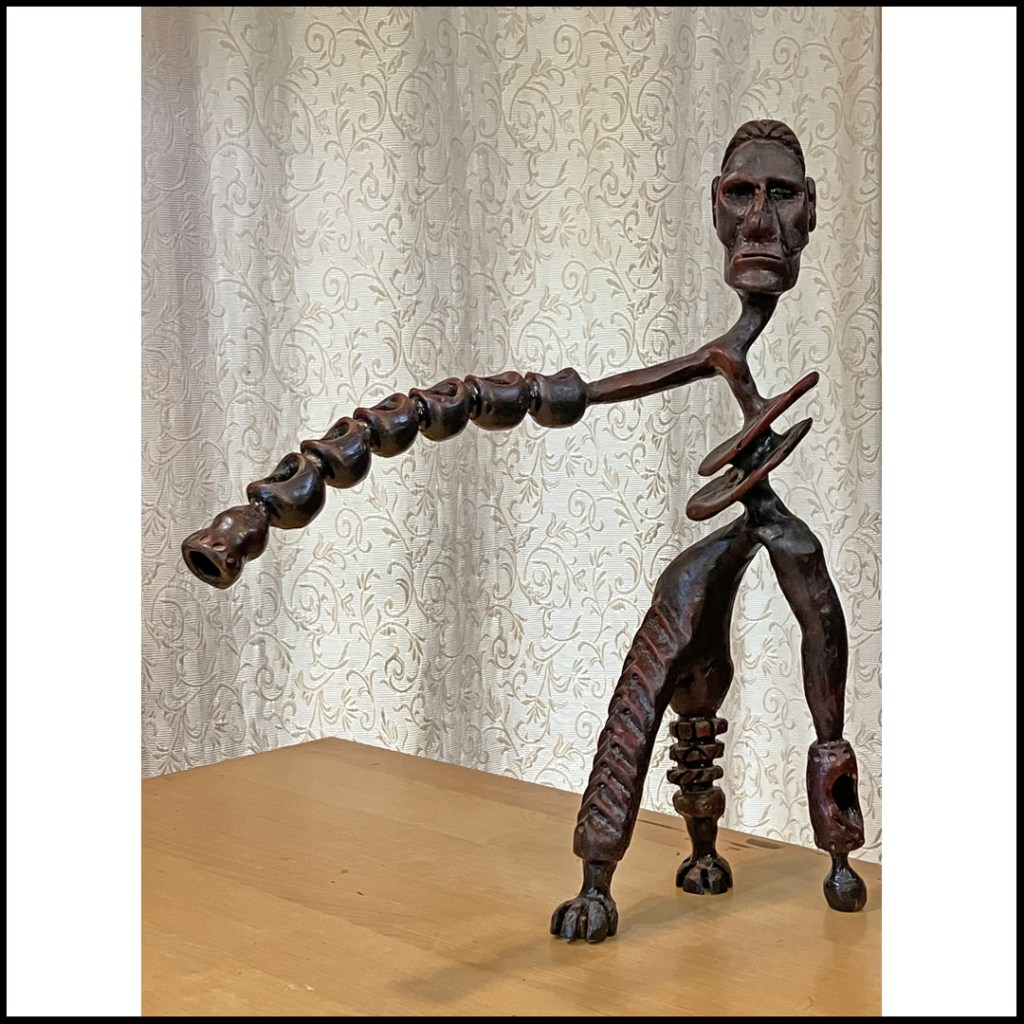 wood carving sculpture www.sawdustriver.com