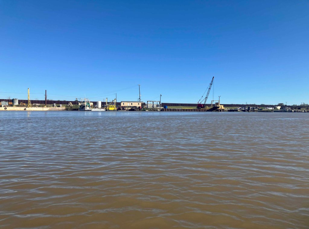 kayak scenery picture Atchafalaya Doiron's Landing www.SawdustRiver.com