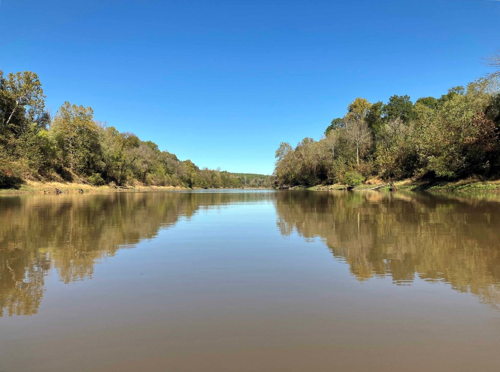 kayak scenery picture Kiamichi River Rattan Landing Oklahoma www.SawdustRiver.com