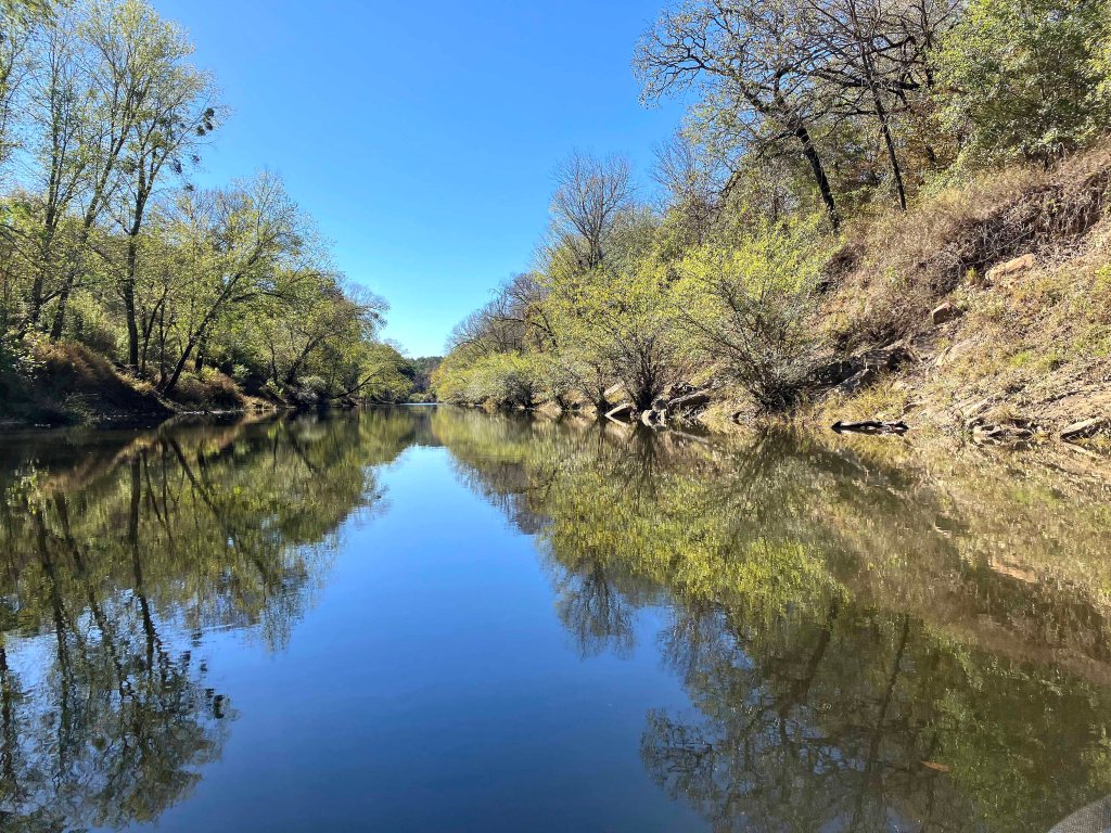 kayak scenery picture Kiamichi River Rattan Landing Oklahoma www.SawdustRiver.com