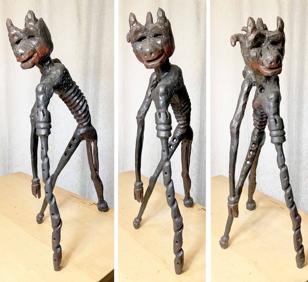 wood carving sculpture www.sawdustriver.com