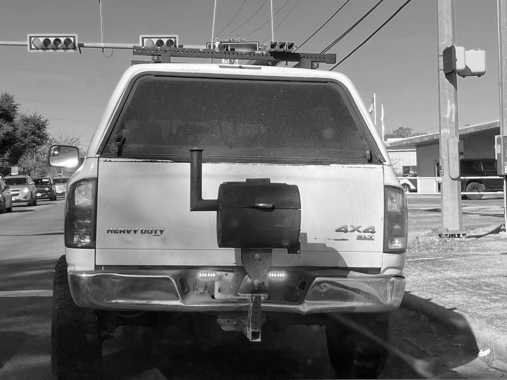 Kayak paddle scenery picture Neches River, Hwy 84 Access Launch, going down, www.SawdustRiver.com