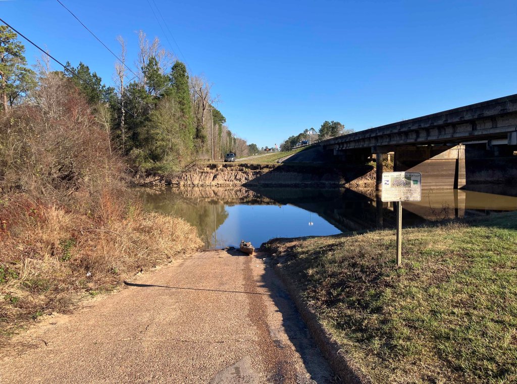 Kayak paddle scenery picture Neches River, Highway 59 Launch, going up, www.SawdustRiver.com